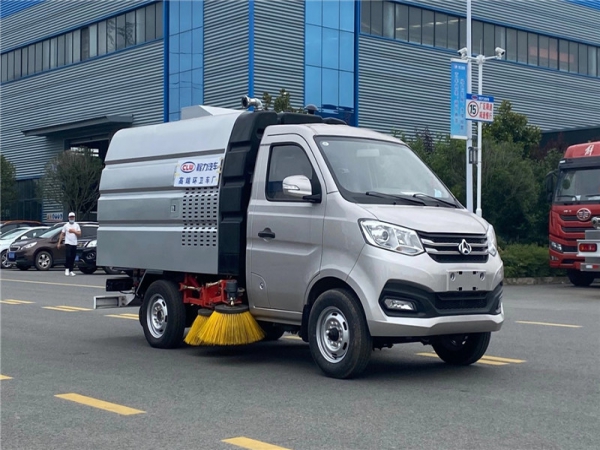 國六長安掃路車（2立方）