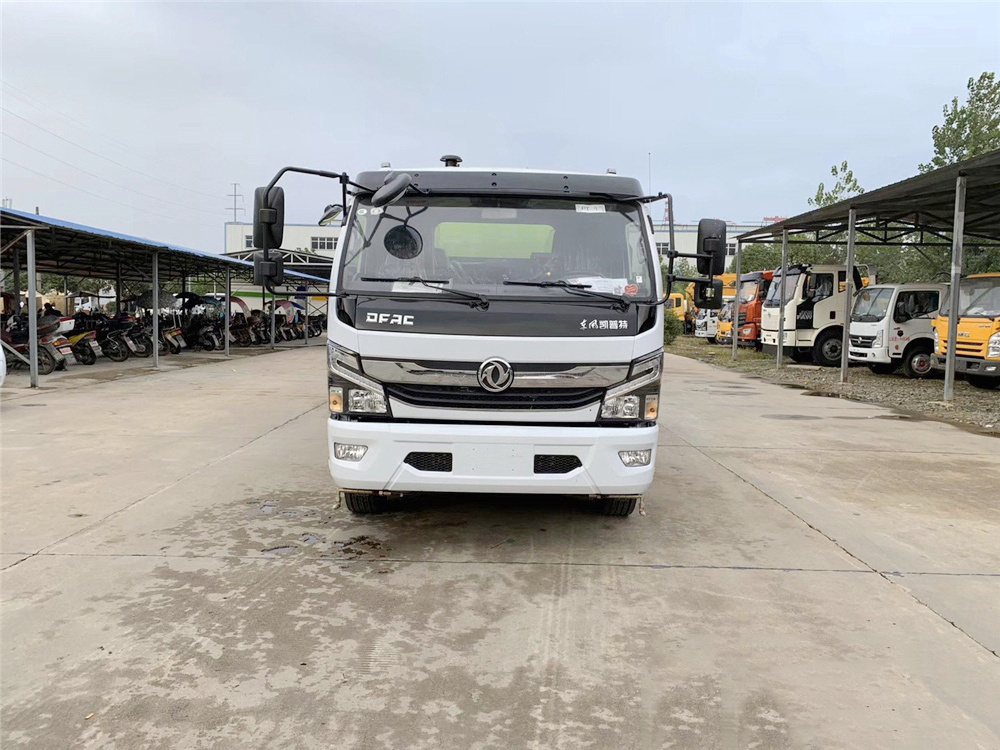 國六東風(fēng)凱普特掃路車（7.5立方）