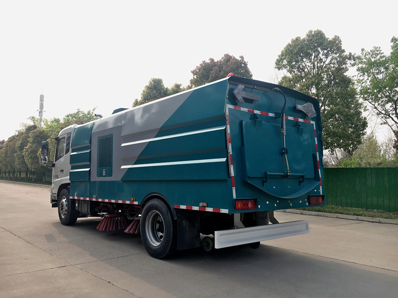 國(guó)六東風(fēng)天錦掃路車(chē)（12立方）